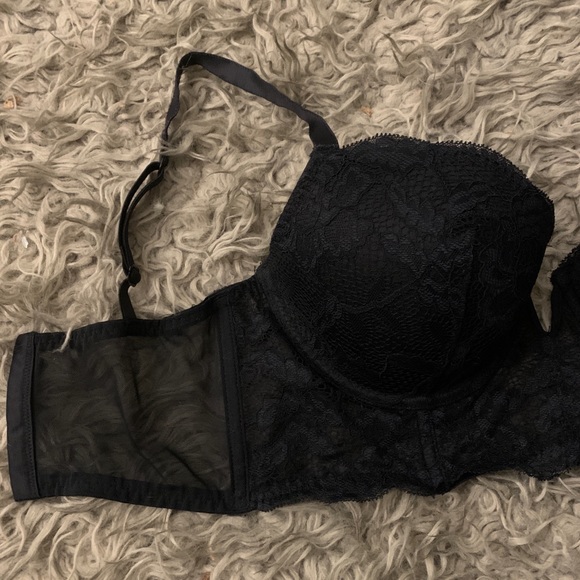 LA SENZA crop bra | size 34D - Picture 2 of 5